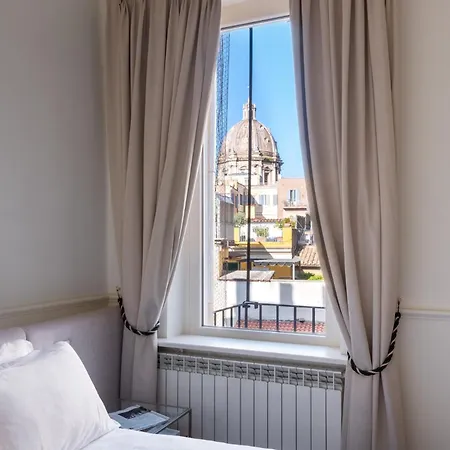 Cavalieri Palace روما